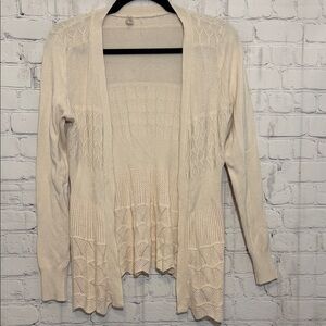 Debut Cream Women's Cardigan Size Medium